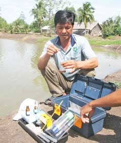 Nông dân và doanh nghiệp đều lo âu