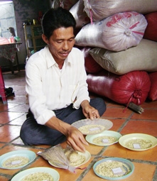 Nguyễn Khắc Hiến - Người nông dân không ngừng sáng tạo