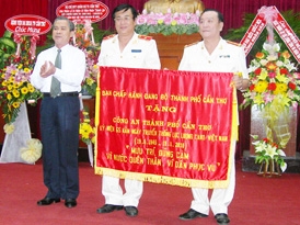 Công an TP Cần Thơ tiếp tục phát huy truyền thống anh hùng, xây dựng lực lượng vững mạnh, chính quy, từng bước hiện đại