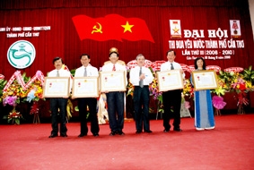 Đại hội thi đua yêu nước TP Cần Thơ lần thứ III