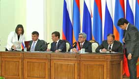 Nga kéo dài hiện diện quân sự tại Armenia