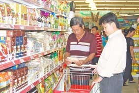 Nhiều cơ hội mua sắm hàng Việt giá rẻ