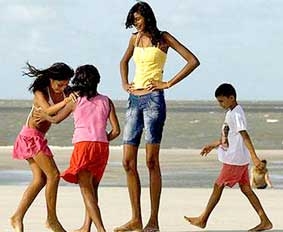 Không thể đi học vì quá cao!