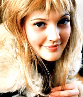 Drew Barrymore - Trưởng thành từ tuổi thơ nổi loạn