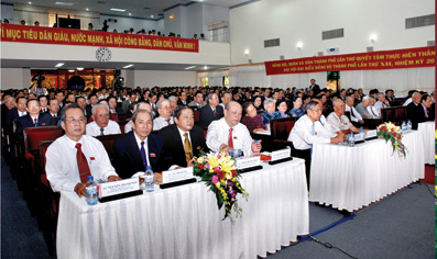 Tập trung trí tuệ, quyết định những vấn đề
quan trọng vì sự phát triển của thành phố