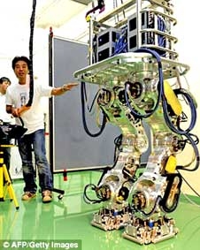 Robot có thể
khuân 100kg