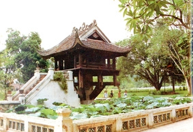 Lý Thánh Tông - ông vua thứ ba Triều Lý <br>Học từ thuở ấu thơ, 
lên ngôi trị quốc thành vua đa tài