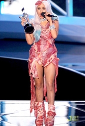 Lady Gaga - Biểu tượng sự bế tắc của làng giải trí ?