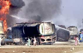 Xe NATO bị tấn công tại Pakistan