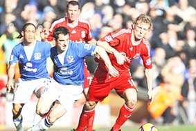 Liverpool liệu có "lún" thêm ?