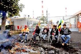 Pháp: Đa số dân chúng muốn chấm dứt 
hoạt động đình công, biểu tình
