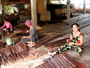 Hướng đi mới để thoát ngèo