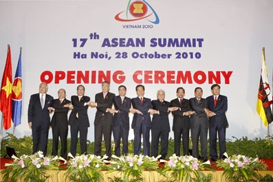 Hội nghị cấp cao ASEAN lần thứ 17