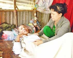 Trao tiền từ thiện