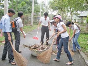 Gắn kết nhau hơn từ Cuộc vận động Tuổi trẻ Học tập và làm theo lời Bác