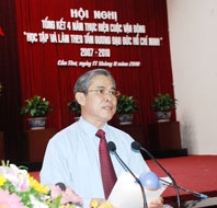 Đồng chí Nguyễn Tấn Quyên, Ủy viên Trung ương Đảng, Bí thư Thành ủy, Trưởng ban chỉ đạo cuộc vận động “Học tập và làm theo 
tấm gương đạo đức Hồ Chí Minh” TP Cần Thơ: <br> Tiếp tục đẩy mạnh thực hiện Cuộc vận động gắn với các phong trào, 
nhi&