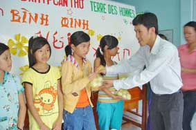 Tạo môi trường sống an toàn để trẻ phát triển