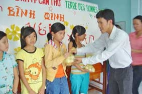 Tạo môi trường sống an toàn để trẻ phát triển