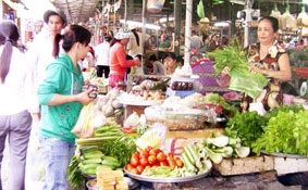 Nỗ lực bình ổn giá các mặt hàng thiết yếu