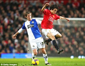 "Miếng xương khó nuốt" của "quỷ đỏ"?