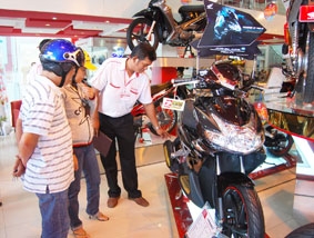 Cuộc đua kích cầu bằng sản phẩm mới