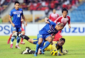 Thái Lan gỡ hòa vào phút chót!