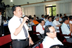 Làm rõ nhiều vấn đề bức xúc cử tri đặt ra