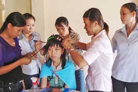 Trang bị nghề đáp ứng nhu cầu thị trường lao động và xã hội