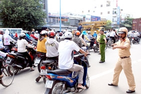 Không thể là chuyện "biết rồi, khổ lắm..."