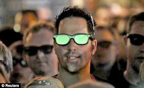 Không nên xem ti-vi 3D quá gần