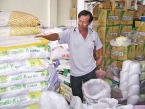 Phân bón bị làm giá, nông dân chịu thiệt !