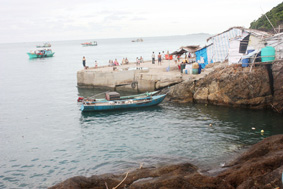 Lấy vợ đảo xa