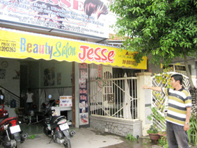 Chấp hành viên sai phạm, dân lao đao