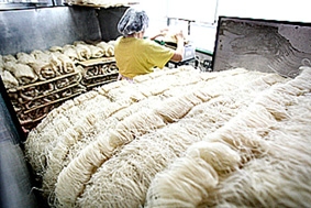 Trung Quốc phát hiện hủ tiếu độc hại