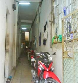 Giá thuê nhà trọ cao, <br>
SINH VIÊN GẶP KHÓ