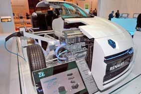 Pháp lo ngại "chiến tranh kinh tế" quanh vụ Renault