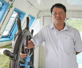 Thuyền trưởng Đoàn Bình <br>
<i>20 năm với hành trình Thổ Chu</i>