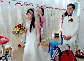 Đa dạng dịch vụ mùa cưới