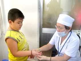 Qua 4 năm thực hiện Cuộc vận động “Học tập và làm theo tấm gương đạo đức Hồ Chí Minh” ở Đảng bộ khối cơ quan Dân chính Đảng: <i> Nhiều chuyển biến tích cực</i>