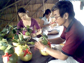 Người "tạo dáng" bưởi hồ lô
