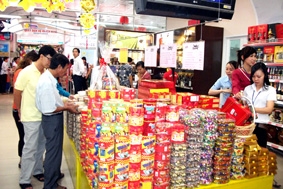 Đa dang thị trường quà Tết