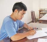 Trao tiền từ thiện