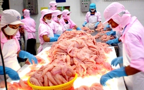 Làm giá thị trường !