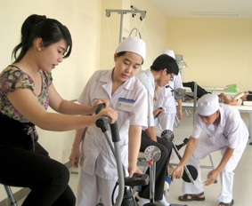 Khai trương khoa Vật lý trị liệu và Phục hồi chức năng
