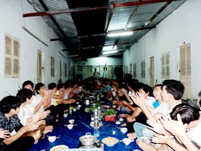 Ăn Tết xa quê