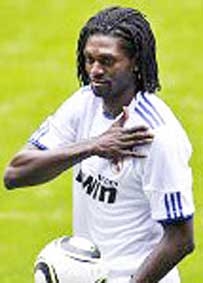 Adebayor quyết tâm “làm lại”