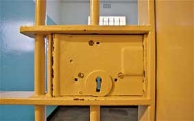 Muốn được thụ án tại gia!