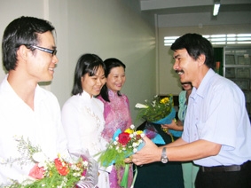 Khởi sắc nhưng chưa kịp yêu cầu