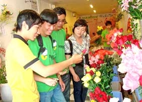 Ngày lễ tình nhân - <br>
Sinh viên thêm cơ hội việc làm