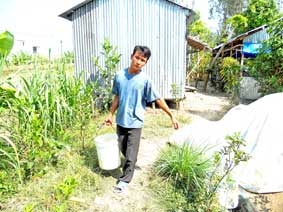 Bức xúc vì thiếu nước sạch